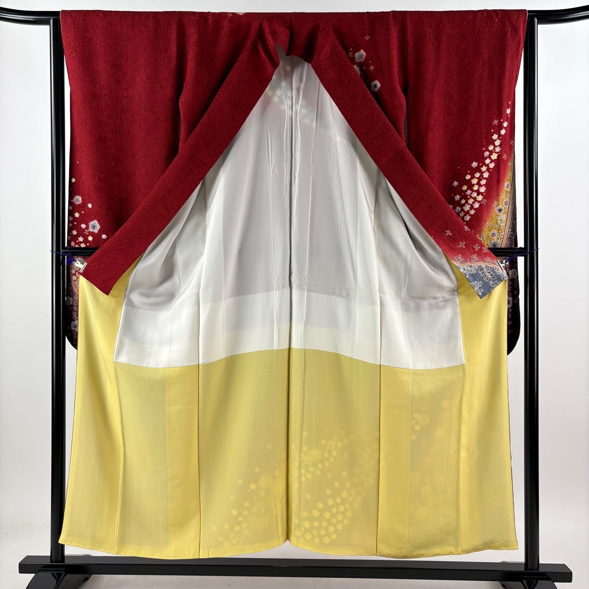 振袖 身丈153.5cm 裄丈64.5cm 正絹 名品 【中古】 振袖 身丈153.5cm 裄丈64.5cm M 袷 やまと 辻が花 地紋 金通し ぼかし