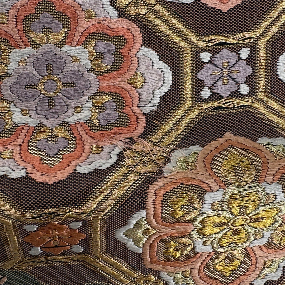 袋帯 名品 関西仕立て 吉祥道長文 金糸 箔 墨色 全通 正絹｜中古・古着
