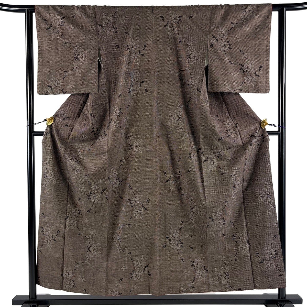 【美品】 紬 身丈165cm 裄丈63cm 正絹 秀品 【中古】 美品】 紬 身丈163cm 裄丈65cm 正絹 秀品 【中古】の通販 by バイセル