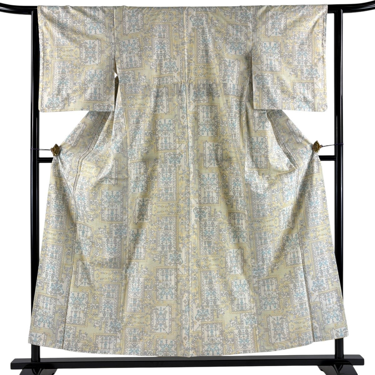 紬 身丈154.5cm 裄丈62.5cm S 袷 草花 幾何学模様 クリーム 正絹 秀品