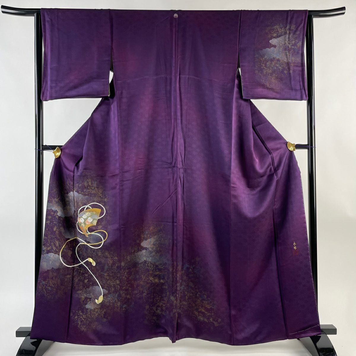 付下げ 身丈163cm 裄丈64.5cm M 袷 福田喜三郎 落款あり 菊 雲文 刺繍