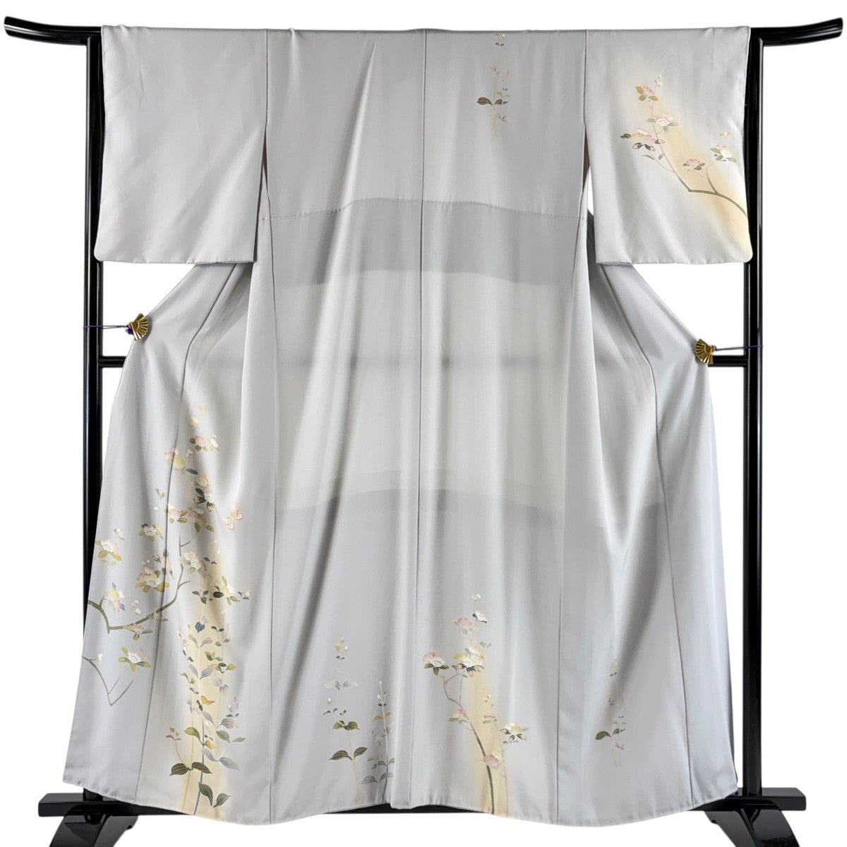 付下げ 身丈155cm 裄丈64cm M 袷 桜 蝶 ぼかし 灰色 正絹 秀品｜中古