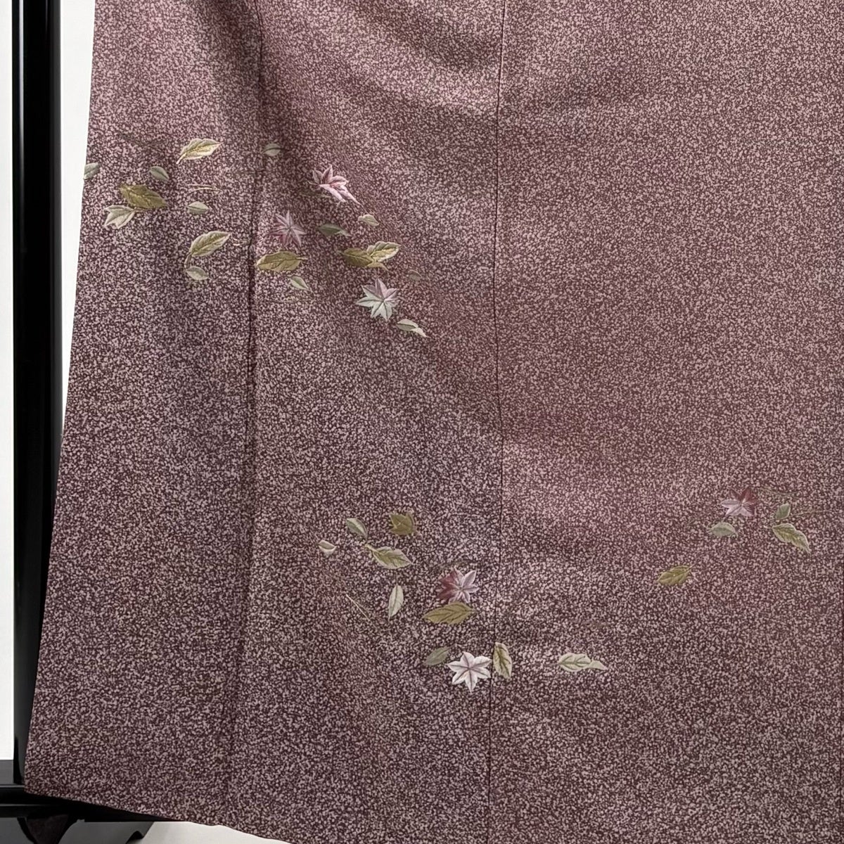 付下げ 身丈164cm 裄丈68.5cm L 袷 楓 葉柄 金糸 刺繍 紫 正絹 秀品