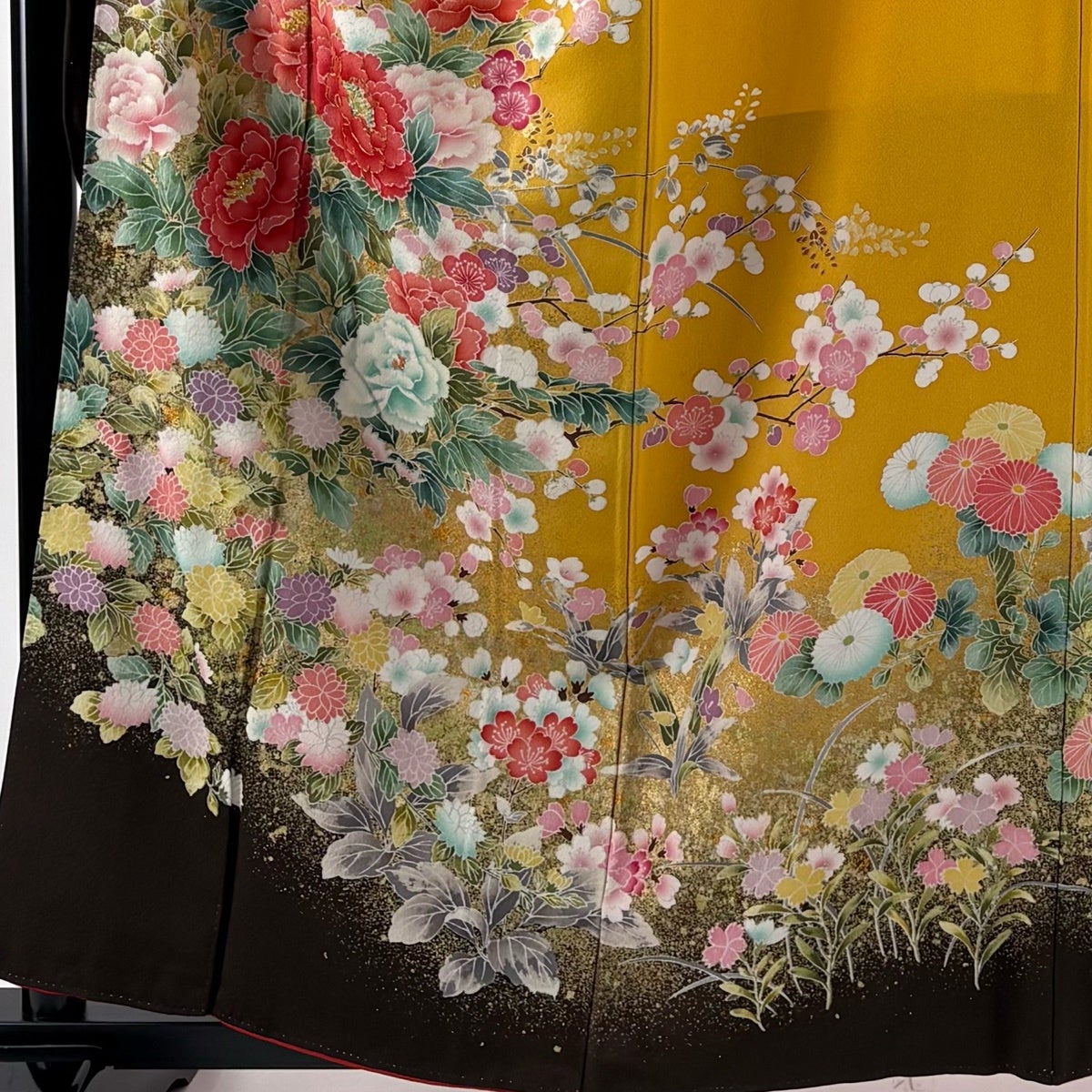 振袖 身丈160.5cm 裄丈65.5cm M 袷 牡丹 枝梅 金糸 金彩 山吹色 正絹