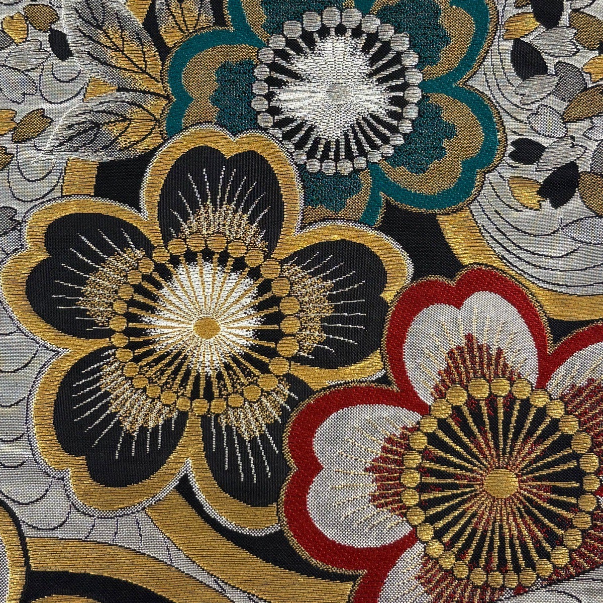美品】 袋帯 秀品 桜 花びら 金銀糸 箔 黒 六通 正絹｜中古・古着