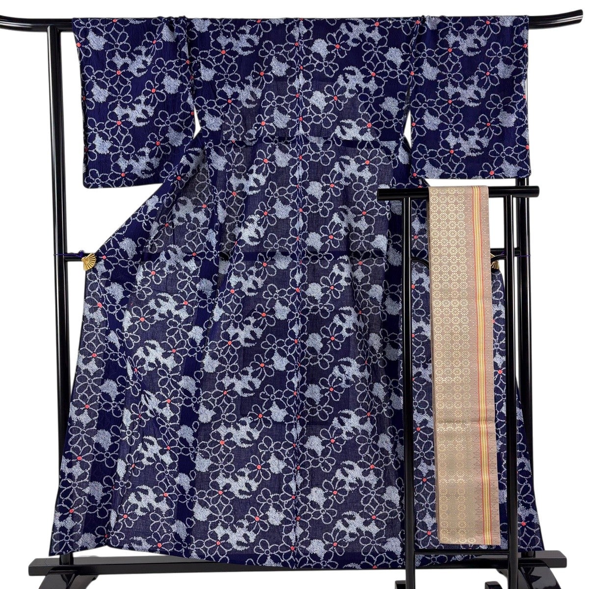 絞り浴衣　身丈157.5 裄66.5 ブルー系　197 浴衣 身丈157.5cm 裄丈66cm M 絞り浴衣 花 幾何学模様 濃紺 綿 名品