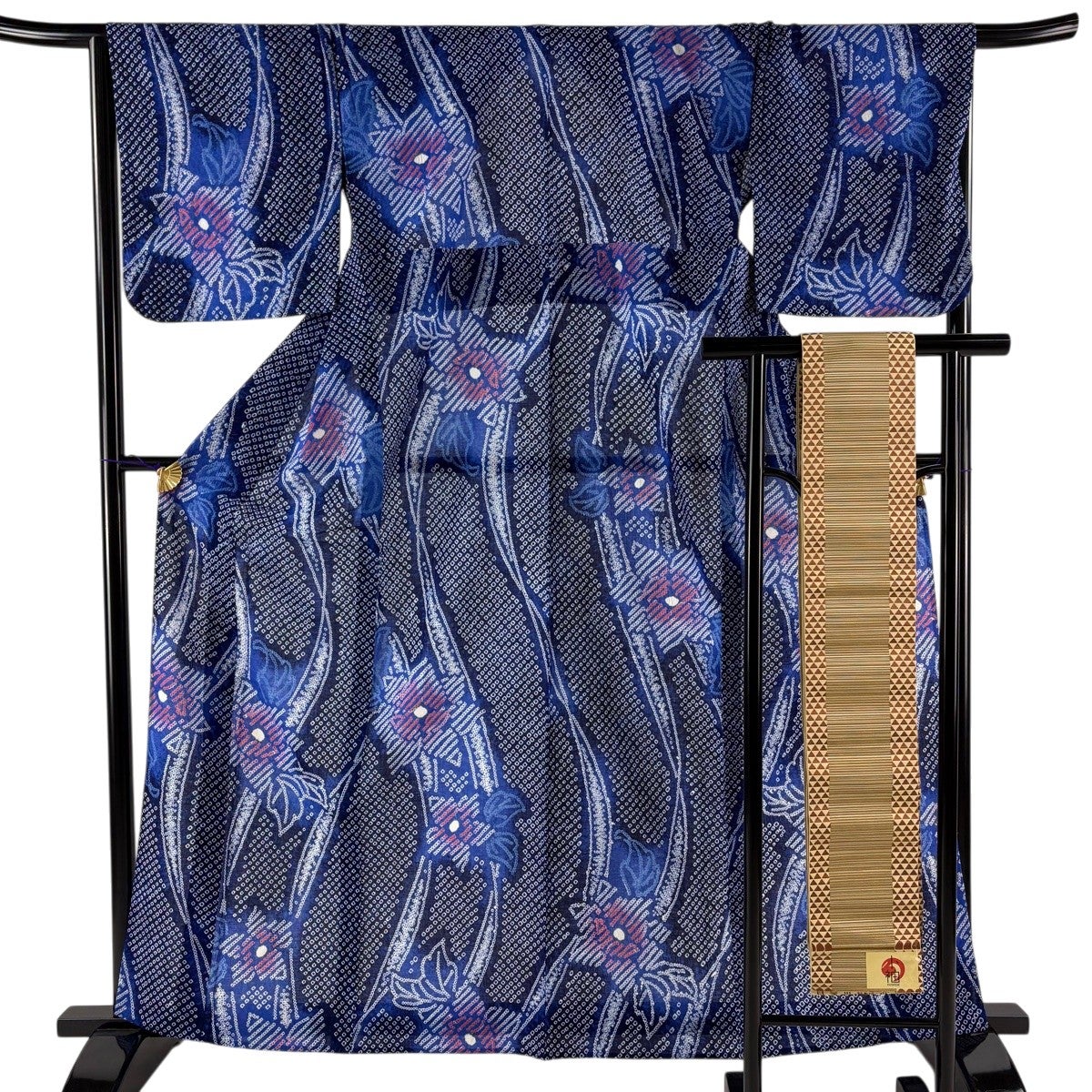 絞り浴衣　身丈157.5 裄66.5 ブルー系　197 浴衣 身丈157.5cm 裄丈68.5cm L 絞り浴衣 草花 紺色 綿 名品｜中古