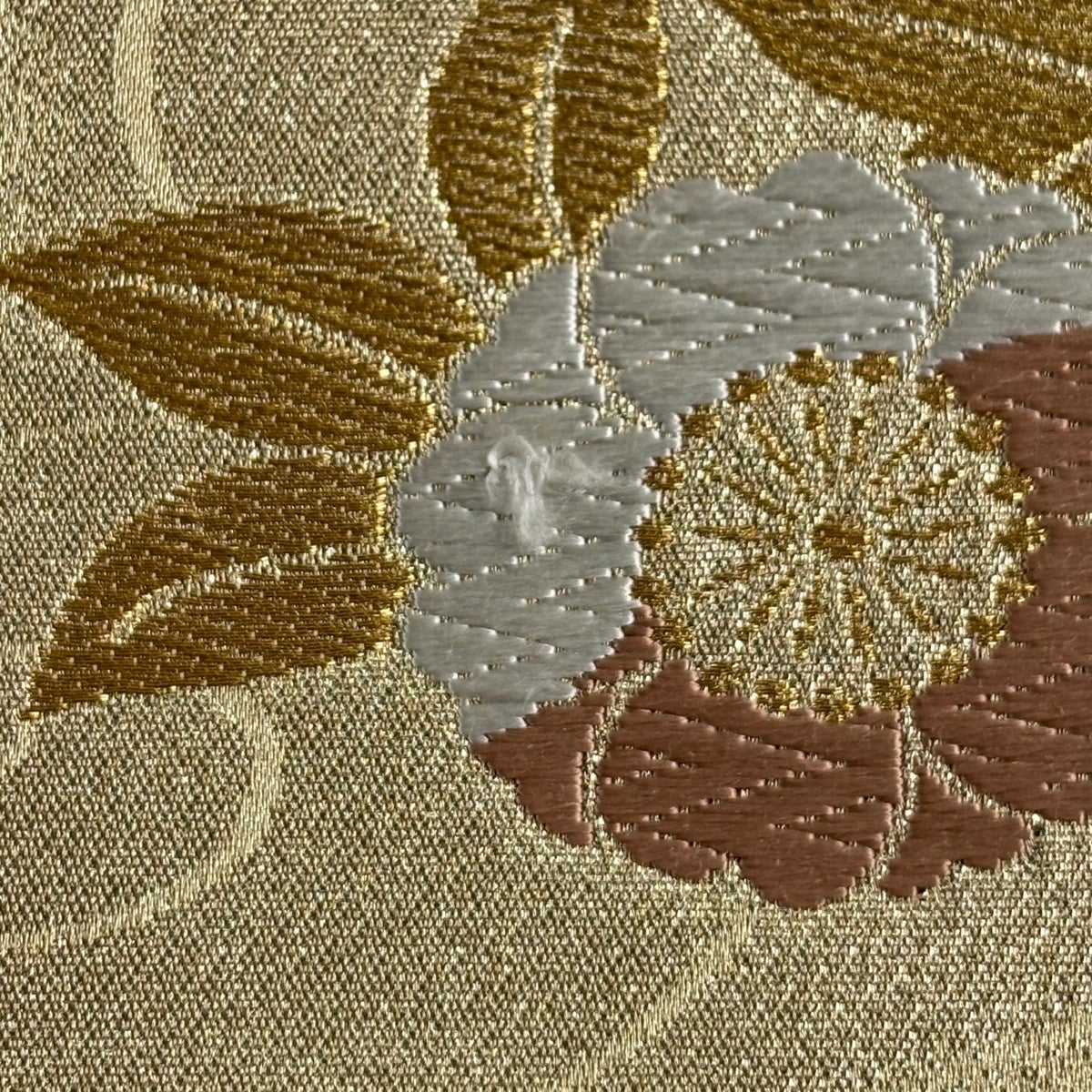 美品】 袋帯 秀品 玉華車香文 唐織 金糸 金色 六通 正絹｜中古・古着