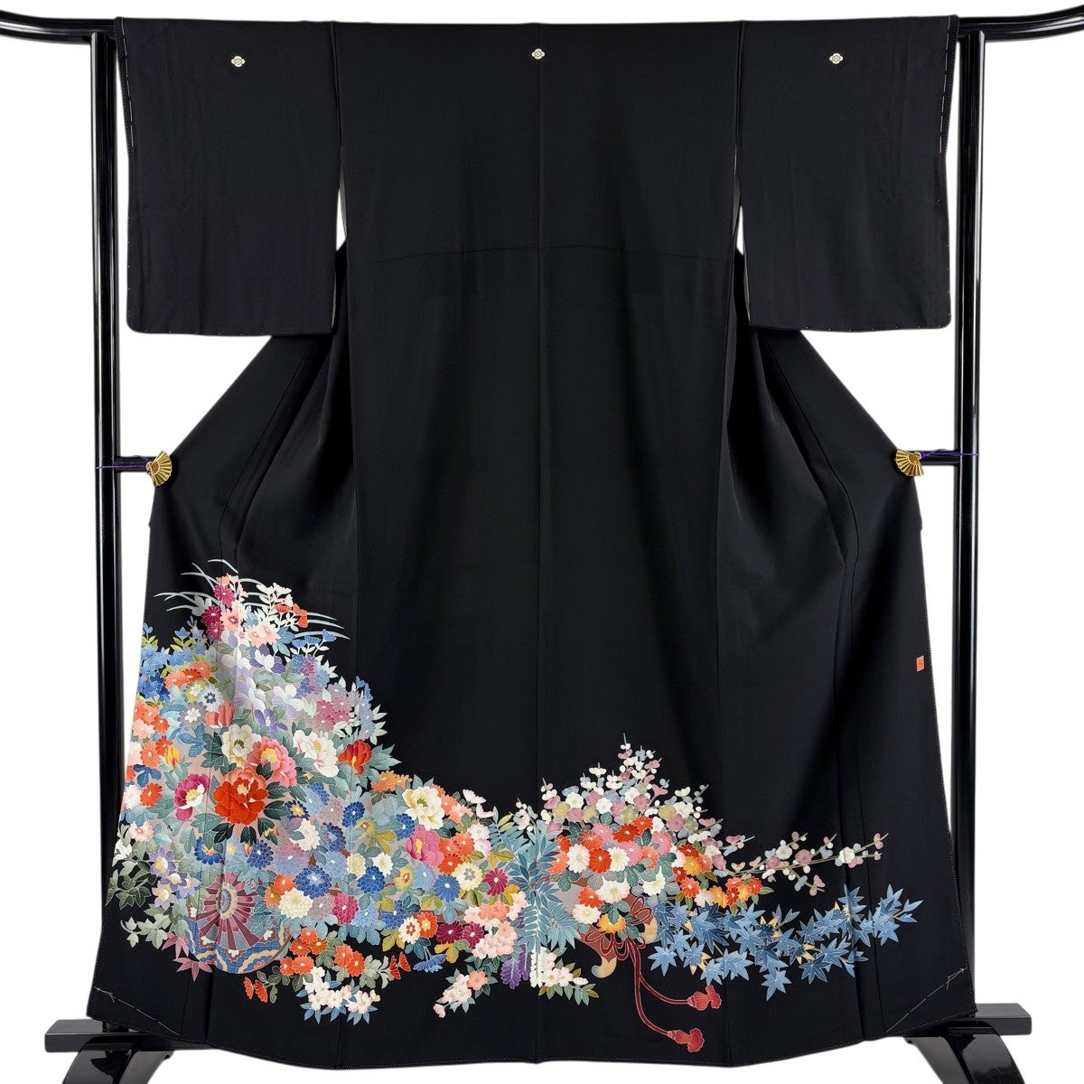 黒留袖 四点セット 銀刺繍 身丈159cm 黒留袖 身丈161cm 裄丈65.5cm M 袷 落款あり 鳥 草花 黒 正絹 優品
