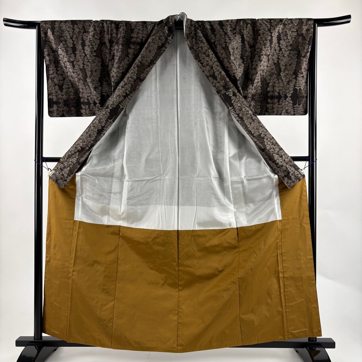 50%OFF 【美品】 紬 身丈162.5cm 裄丈65.5cm M 袷 樹木 建物 焦茶色