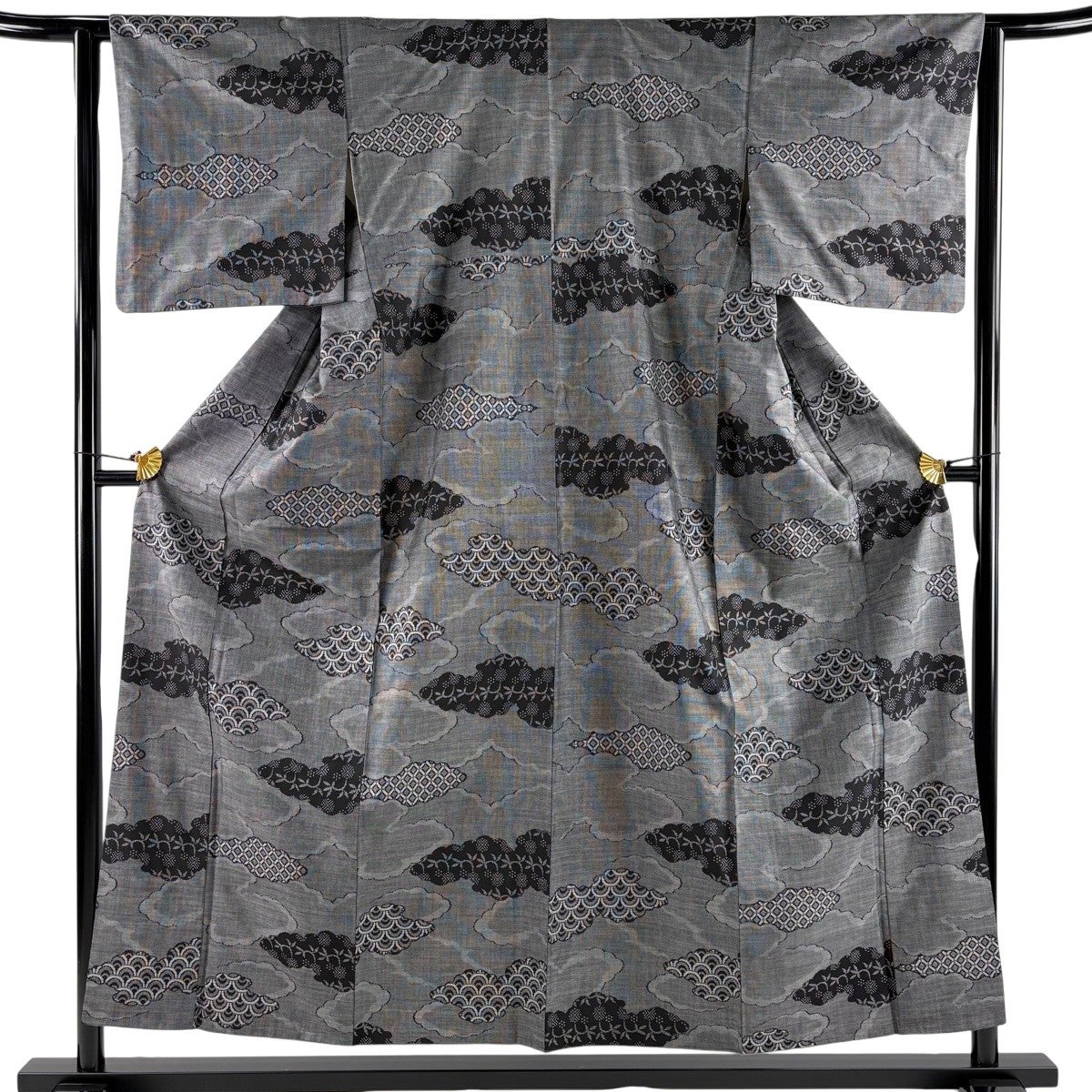 【美品】 紬 身丈155.5cm 裄丈66cm 正絹 逸品 【中古】 美品】 紬 身丈155.5cm 裄丈65cm M 薄物 格子 黄土色 正絹 逸品｜中古