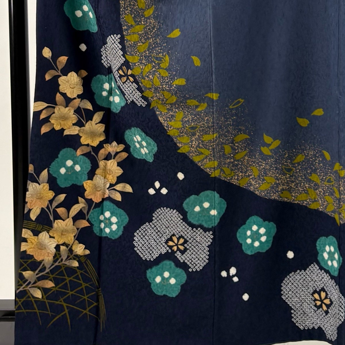 訪問着 身丈164cm 裄丈68.5cm L 袷 梅 草花 金彩 絞り 紺色 正絹 秀品