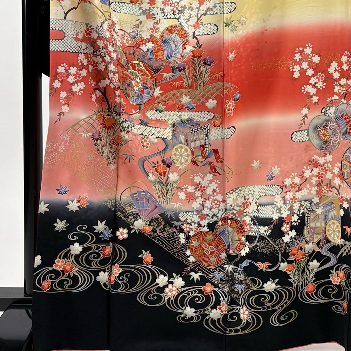 振袖 身丈166.5cm 裄丈67.5cm L 袷 鼓 桜 金銀彩 金糸 ピンク 正絹 秀