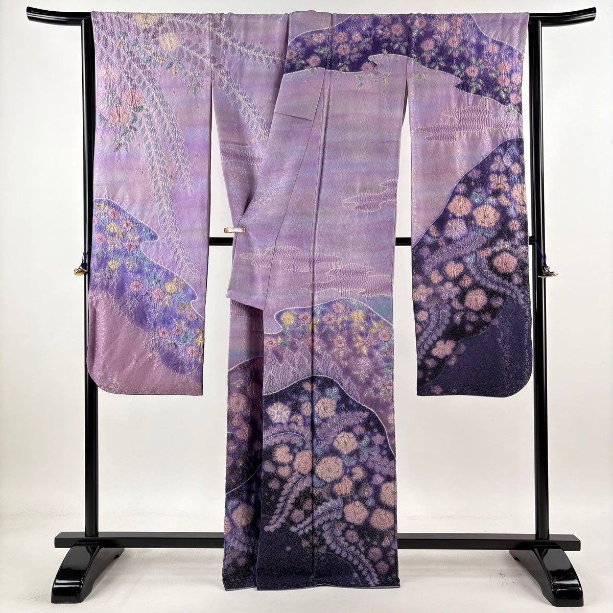 振袖 身丈168 裄68 古典柄 正絹（裏地化繊）長襦袢他セット 振袖 身丈168cm 裄丈67cm M 袷 落款あり 辻が花 霞 銀通し ぼかし 薄紫