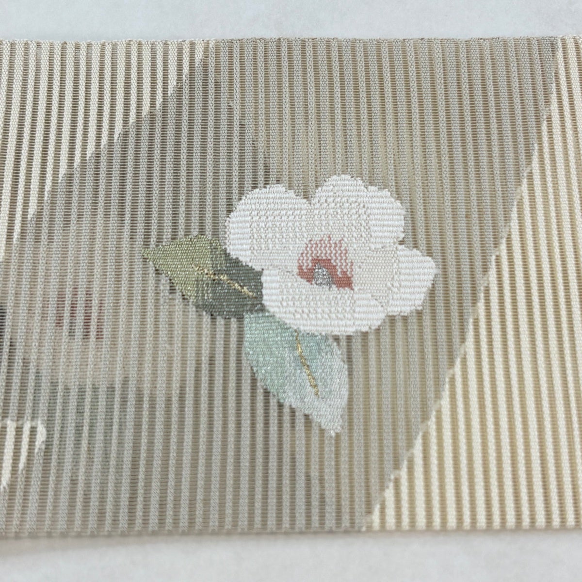 名古屋帯 秀品 夏帯 絽 草花 金銀糸 クリーム 正絹｜中古・古着
