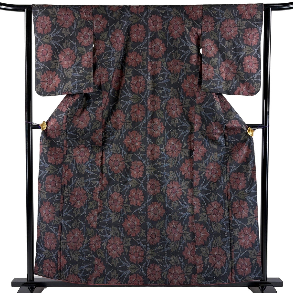 美品】 紬 身丈162.5cm 裄丈67cm M 袷 バチ衿 薔薇 墨色 正絹 秀品