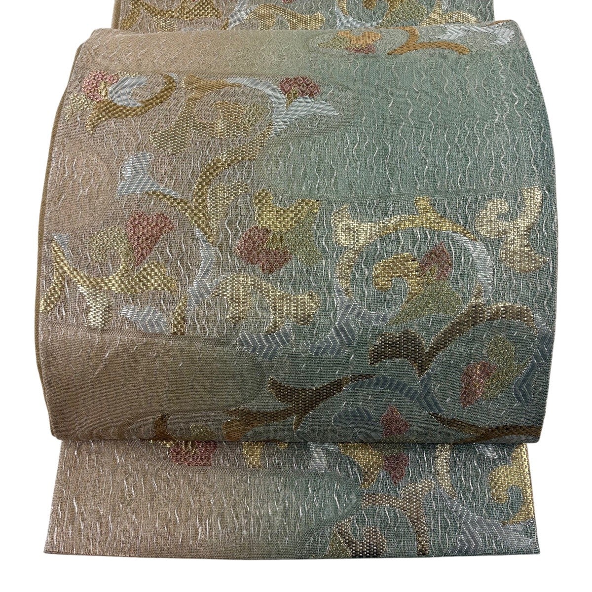 【美品】袋帯　花唐草　幻想的な箔地　キラキラ　黒金　六通 袋帯 花唐草｜バイセルオンライン 中古・リサイクル着物【公式】通販サイト