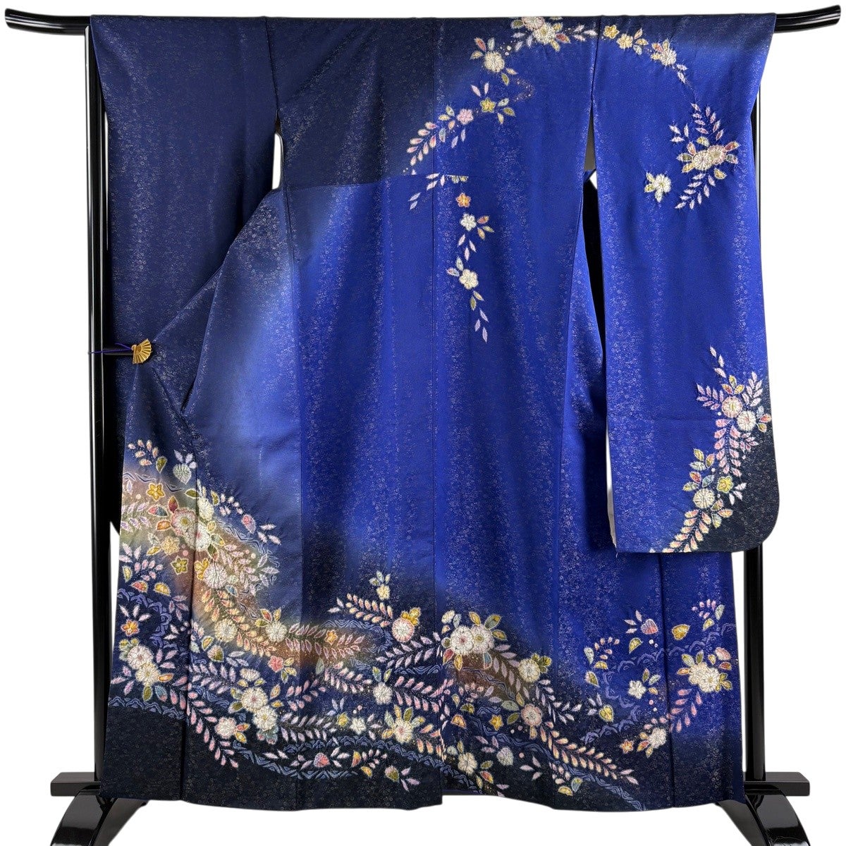 振袖 紺色 辻ヶ花 正絹 【中古】 身丈162cm 裄丈66.5cm 振袖 身丈161.5cm 裄丈68cm L 袷 徳永憲峯 落款あり 辻が花 金通し