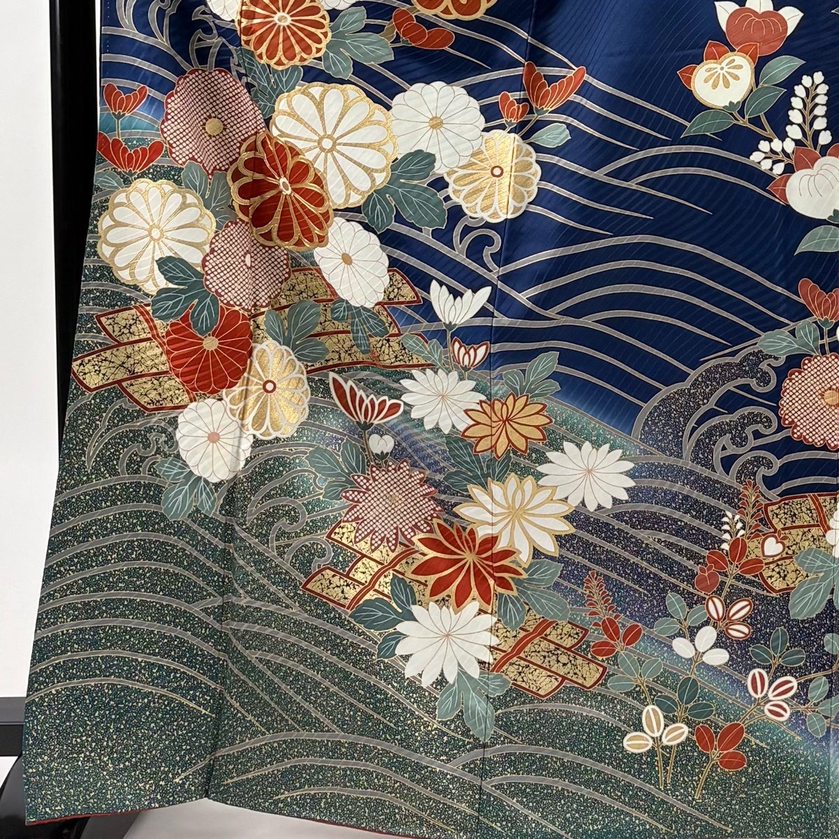振袖 身丈167cm 裄丈66cm M 袷 花筏 波 金彩 金糸 紺色 正絹 秀品