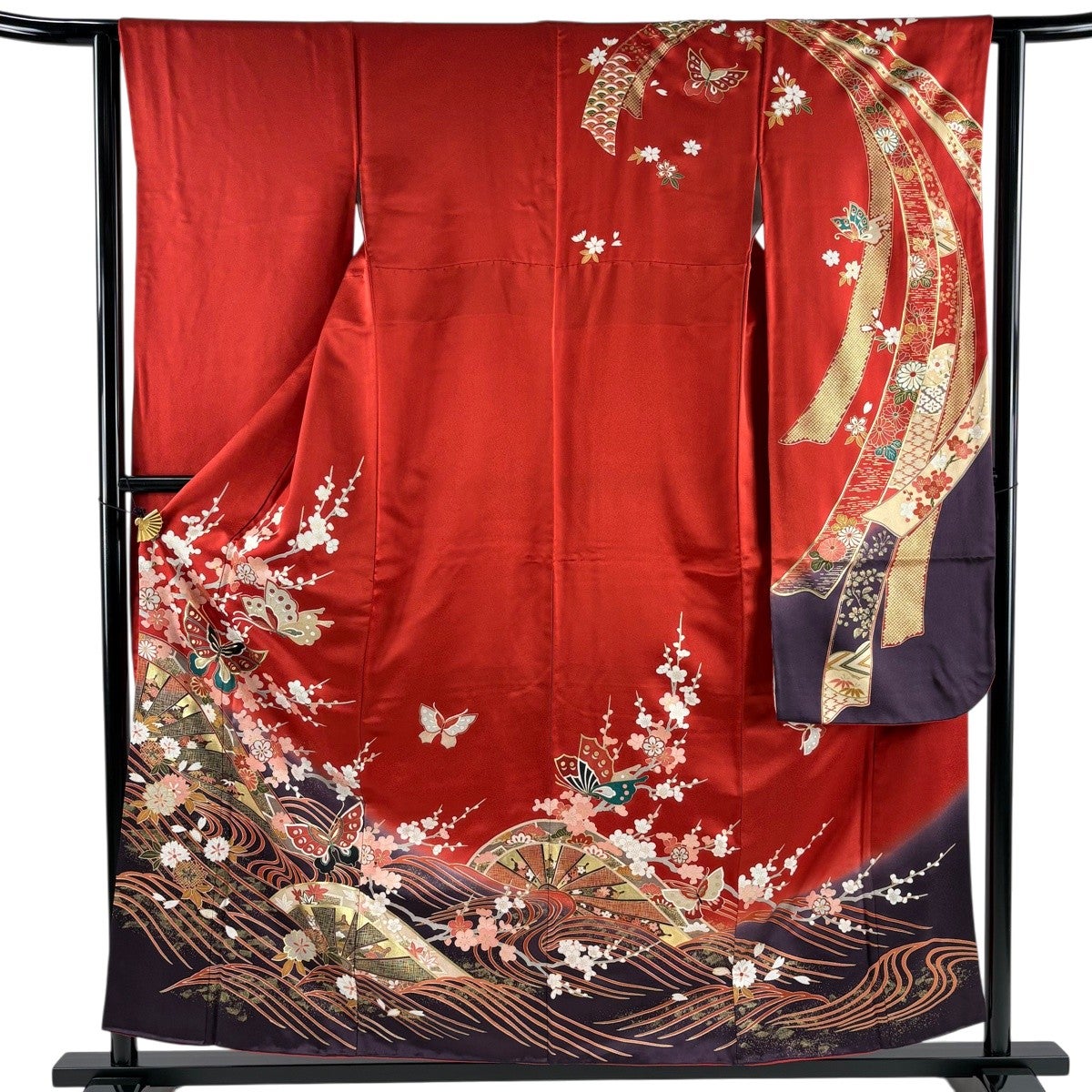 振袖 身丈154cm 裄丈63.5cm S 袷 岩田専太郎 落款あり 牡丹 羽 金糸 振袖 身丈154cm 裄丈63.5cm S 袷 岩田専太郎 落款あり 牡丹 羽 金糸