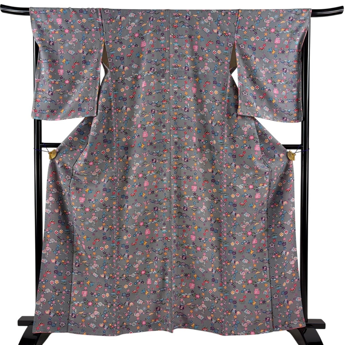 小紋 身丈168cm 裄丈67cm M 袷 草花 絞り 黒 正絹 名品｜中古・古着