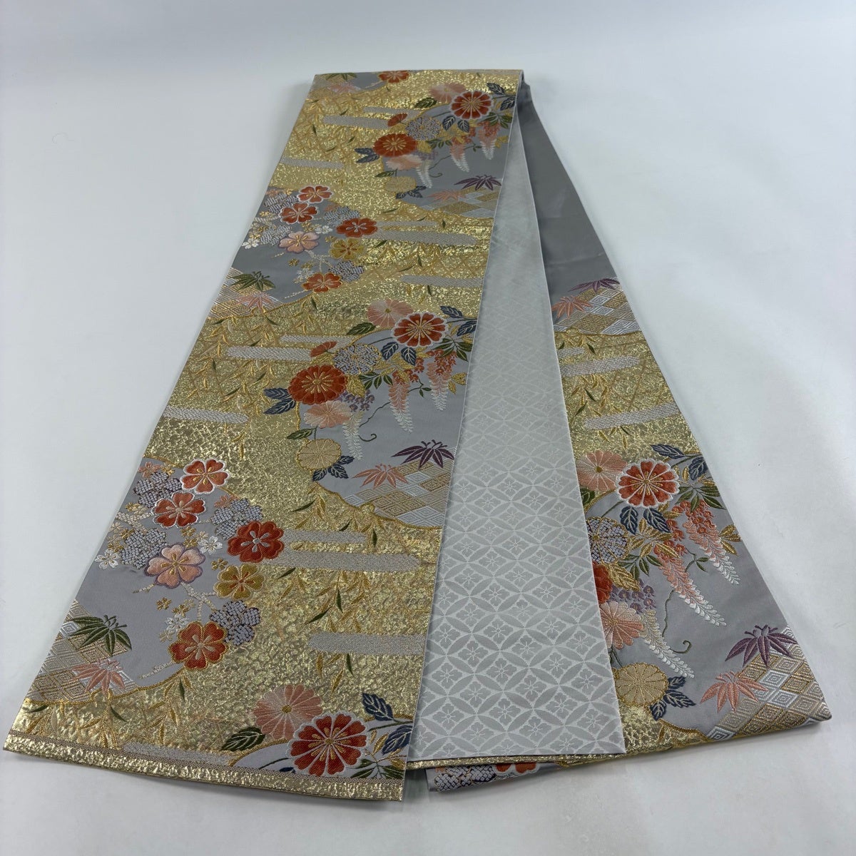袋帯 秀品 草花 霞 箔 金銀糸 灰色 六通 正絹｜中古・古着・リサイクル