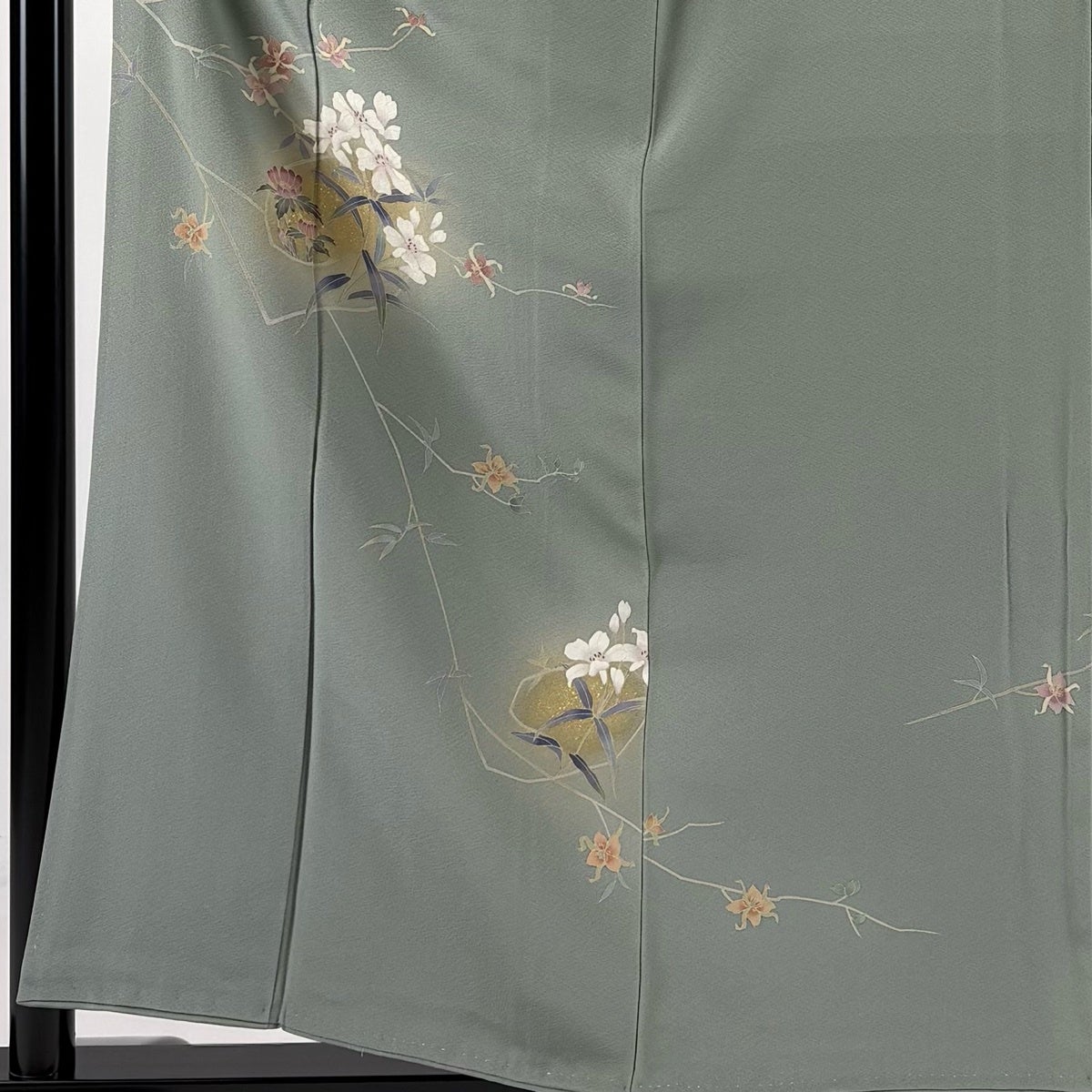 付下げ 身丈158cm 裄丈61.5cm S 袷 落款あり 枝花 草花 金彩 ぼかし 灰