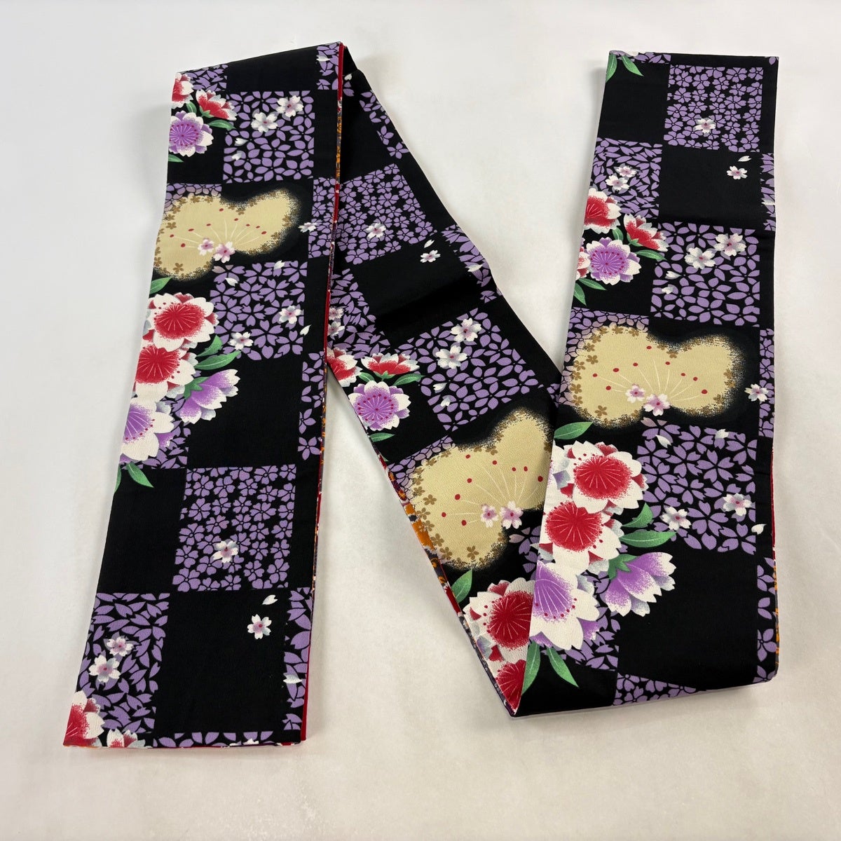【美品】半幅帯 優品 化繊 【中古】 美品】半幅帯 優品 草花 縞 黒 化繊｜中古・古着・リサイクル着物通販