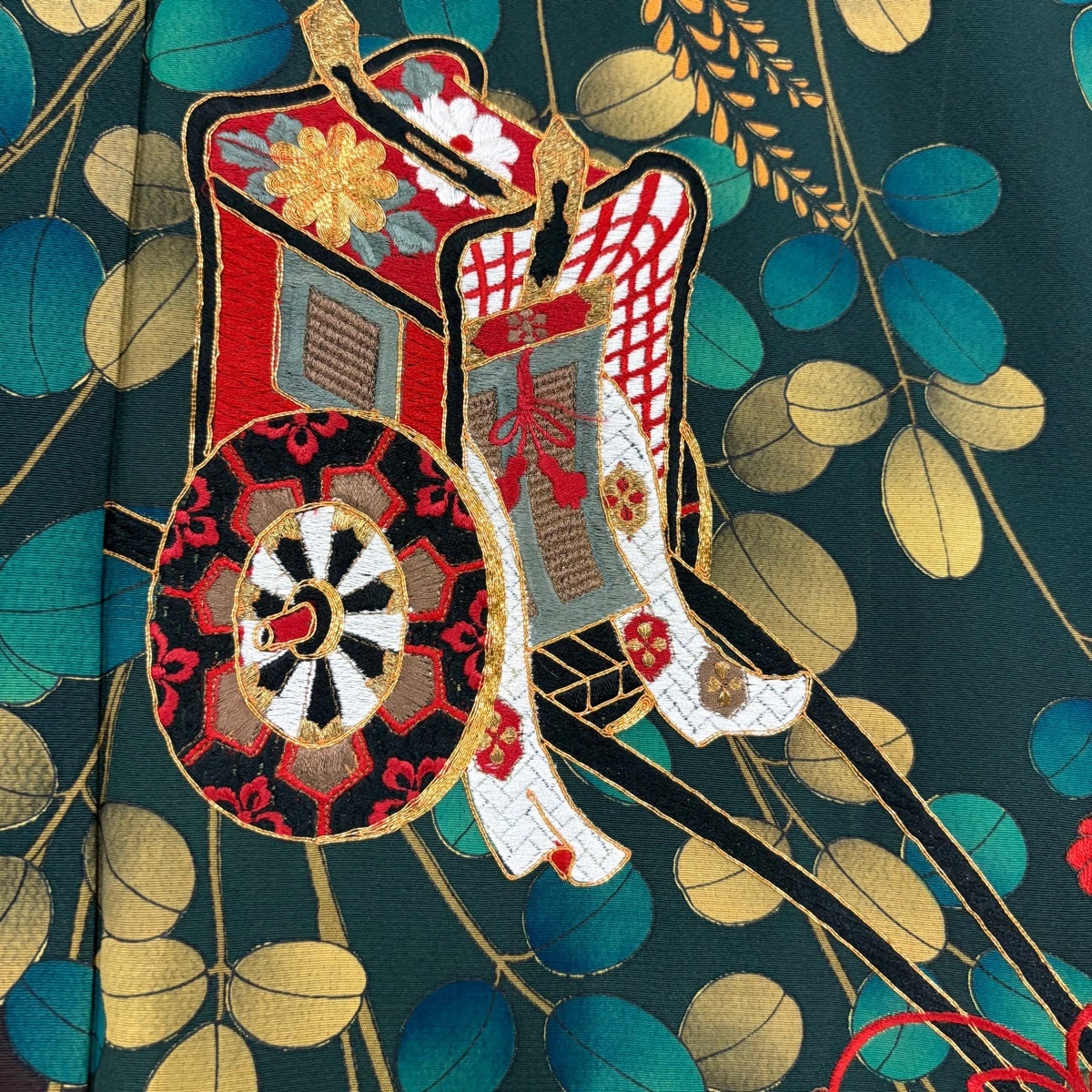 振袖 身丈158cm 裄丈66.5cm M 袷 御所車 萩 金糸 刺繍 緑 正絹 秀品