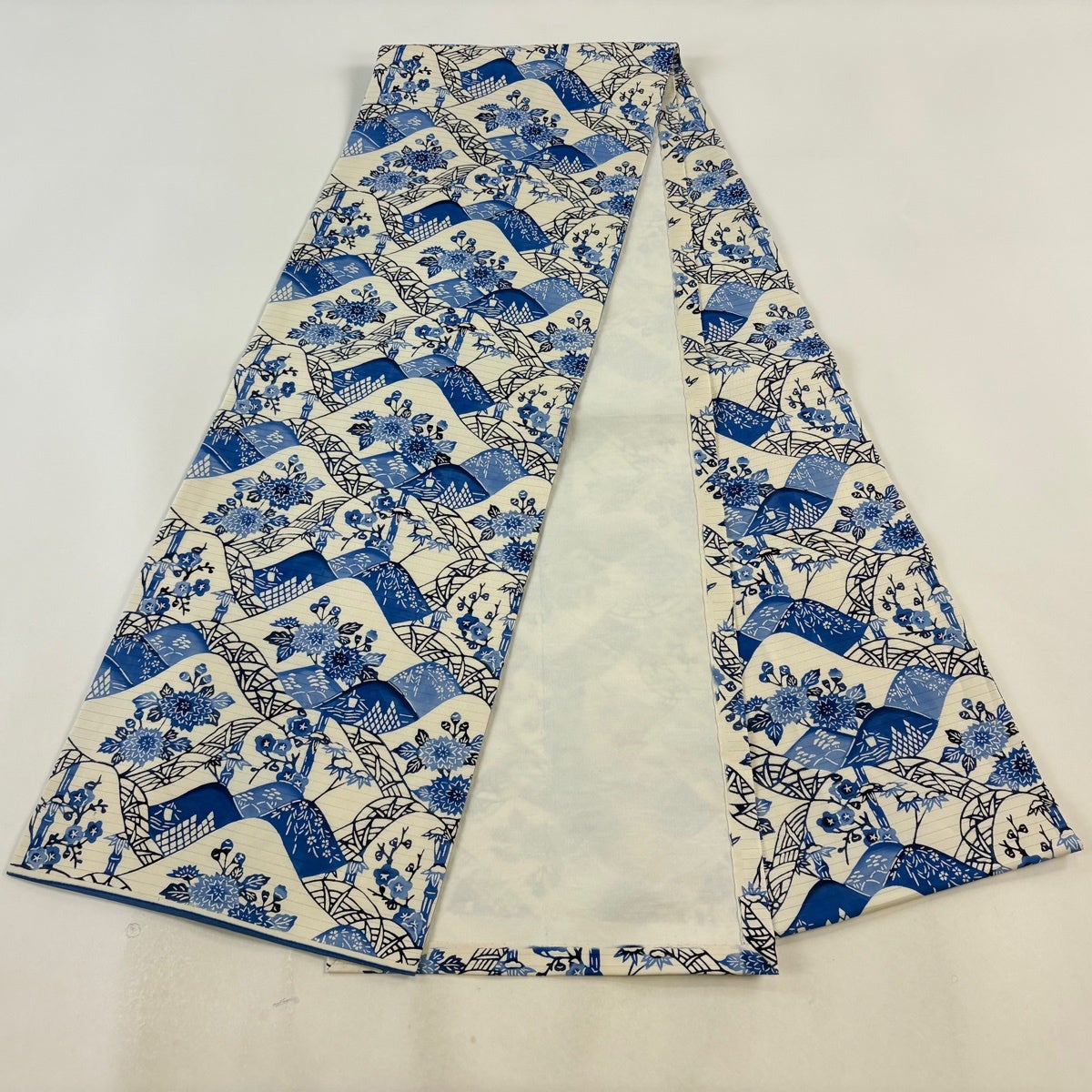 美品】 開き名古屋帯 逸品 夏帯 絽 松竹梅 山 青 正絹｜中古・古着