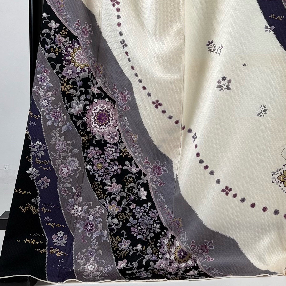 訪問着 身丈173.5cm 裄丈70.5cm L 袷 華文 花唐草 金彩 刺繍 クリーム
