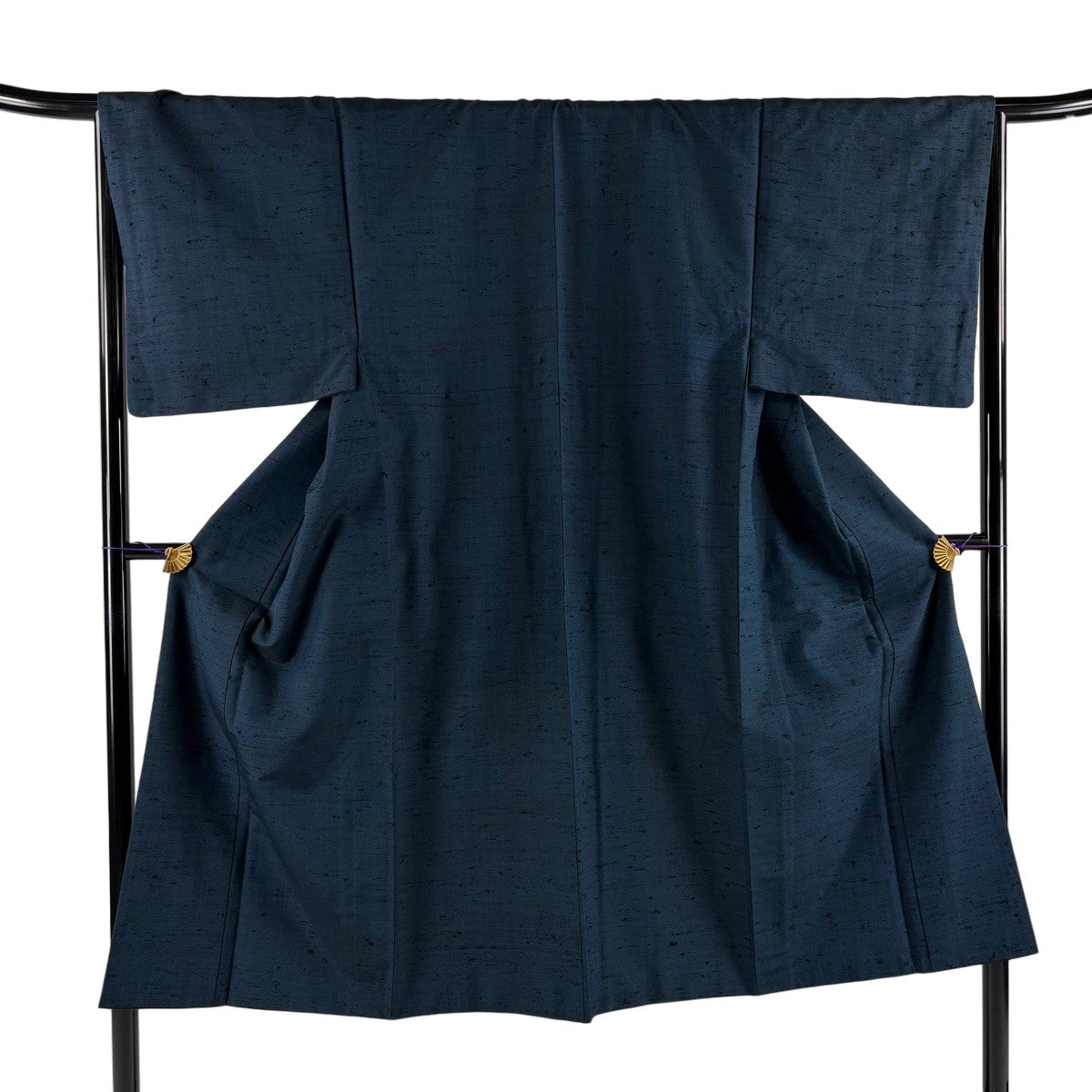 【美品】 男着物 身丈144cm 裄丈69cm 正絹 秀品 【中古】 男着物 身丈140cm 裄丈66cm M 袷 髭紬地 紺色 正絹 優品｜中古・古着