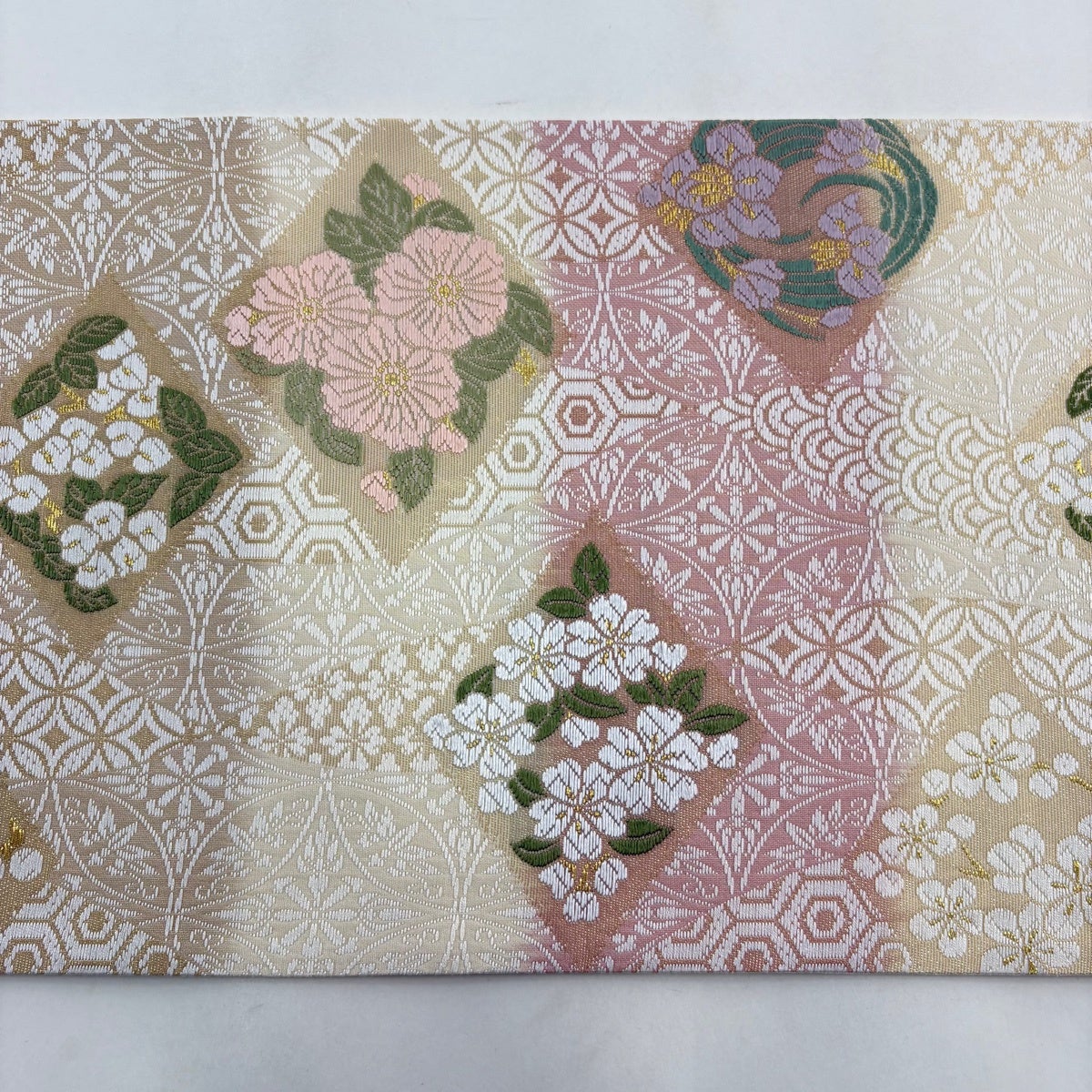 袋帯 名品 草花 七宝 金糸 箔 ベージュ 六通 正絹｜中古・古着