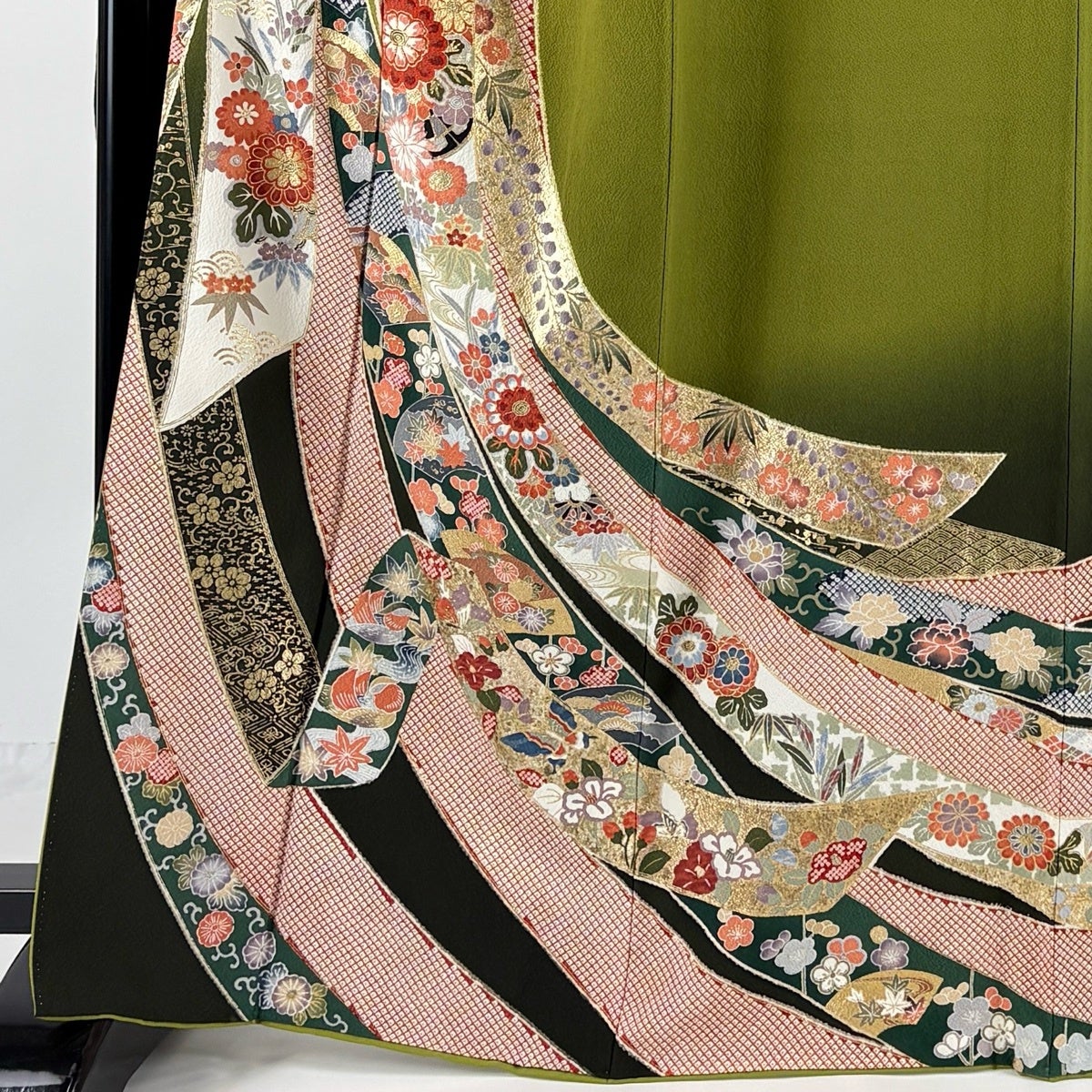美品】 振袖 身丈167cm 裄丈68cm L 袷 束ね熨斗 花車 金彩 染め分け 鶯
