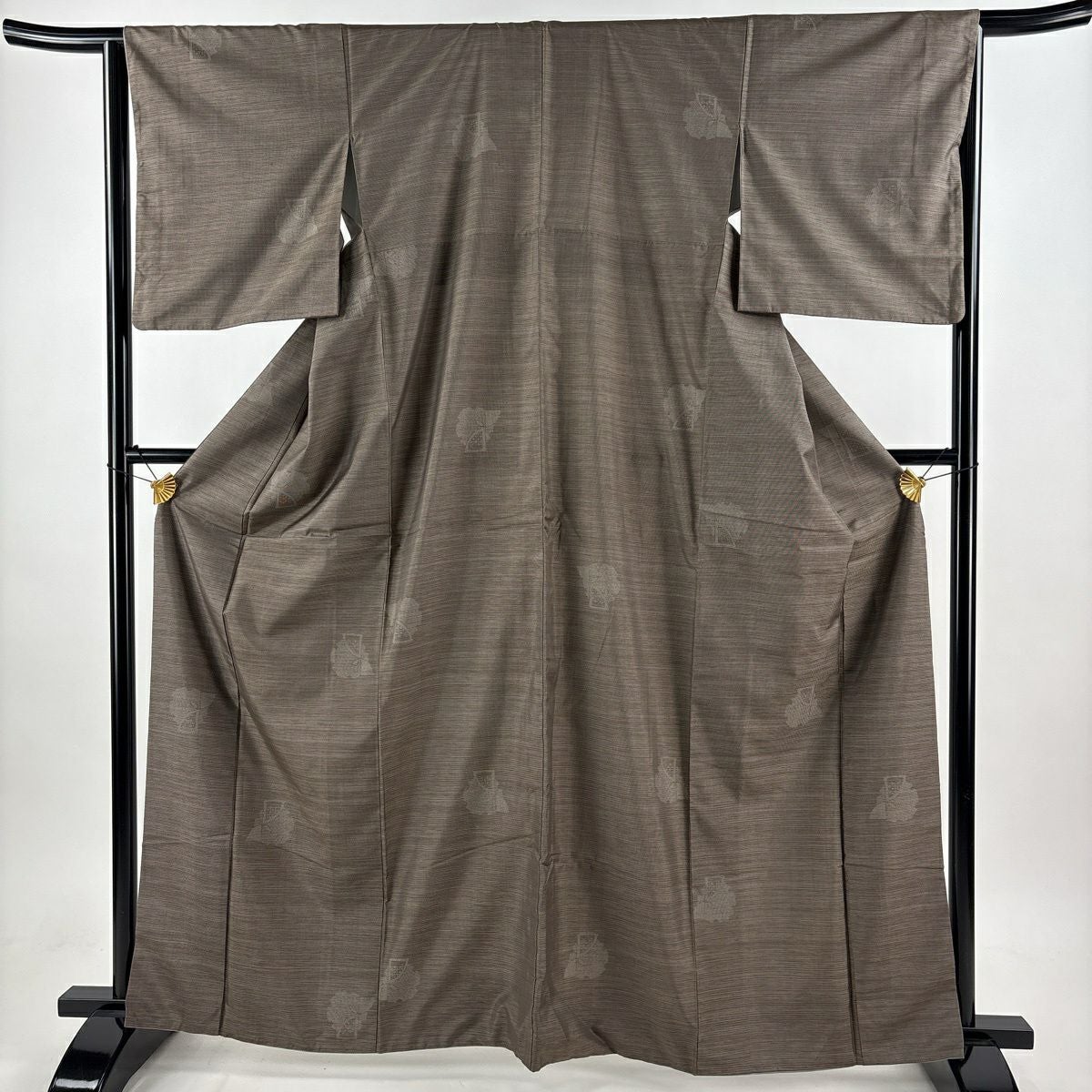 紬 身丈161.5cm 裄丈64.5cm 正絹 秀品 【中古】 美品】 紬 身丈161.5cm 裄丈64cm M 袷 名古屋帯セット 落款あり 縦縞