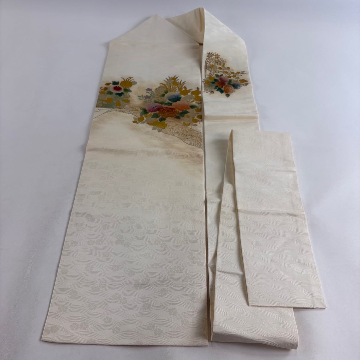 名古屋帯 秀品 牡丹 菊 螺鈿 金銀彩 ベージュ 正絹｜中古・古着