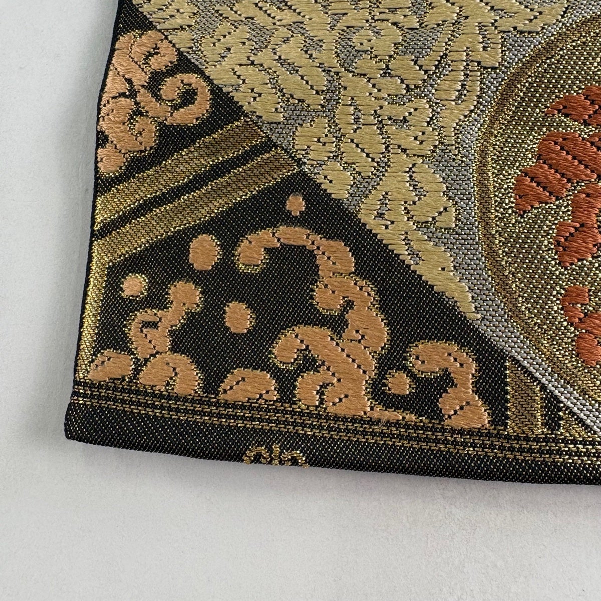 袋帯 秀品 川島織物 落款あり 関西仕立て 華文 花唐草 金銀糸 唐織