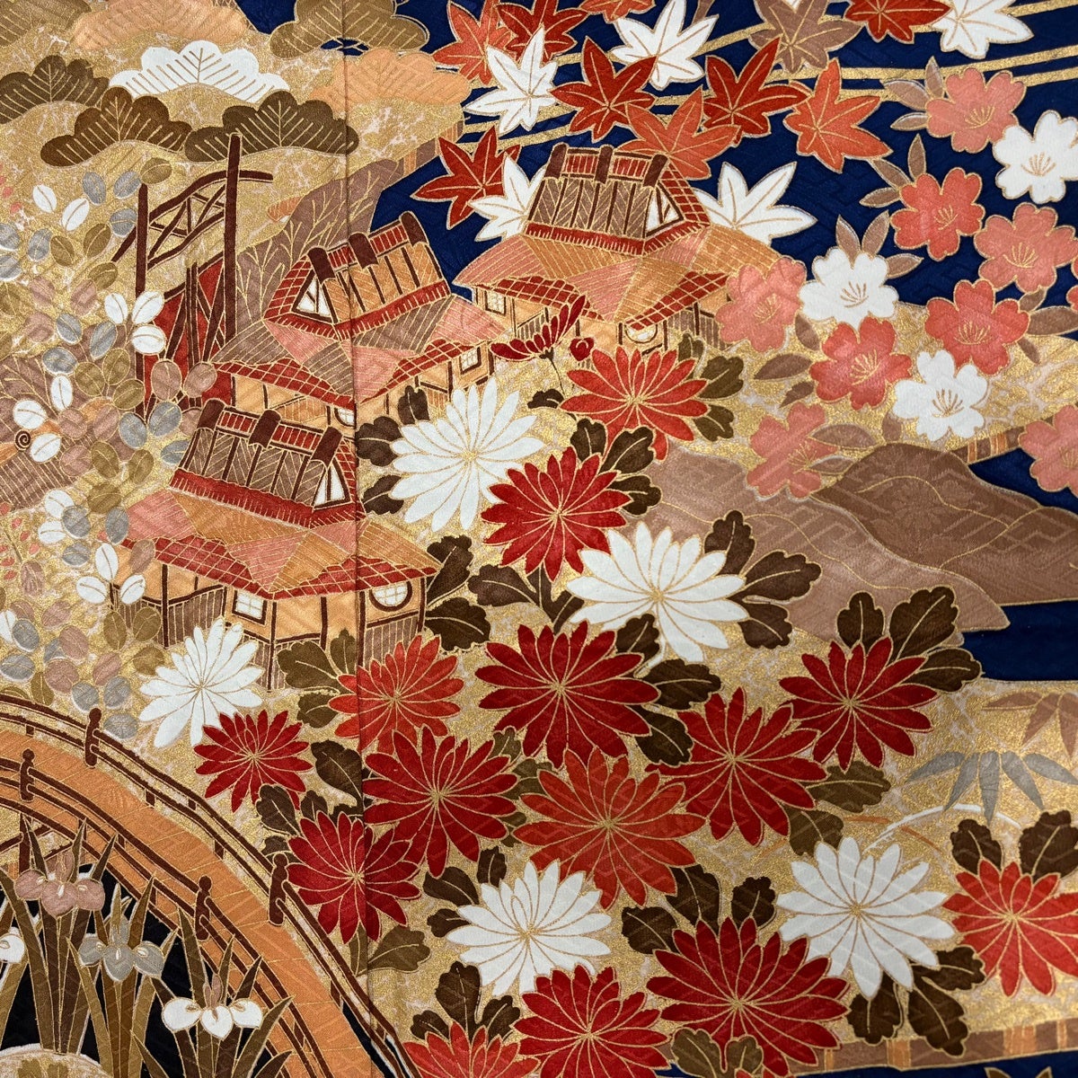 美品】 振袖 身丈161cm 裄丈67cm M 袷 家屋 草花 金彩 紺色 正絹 秀品