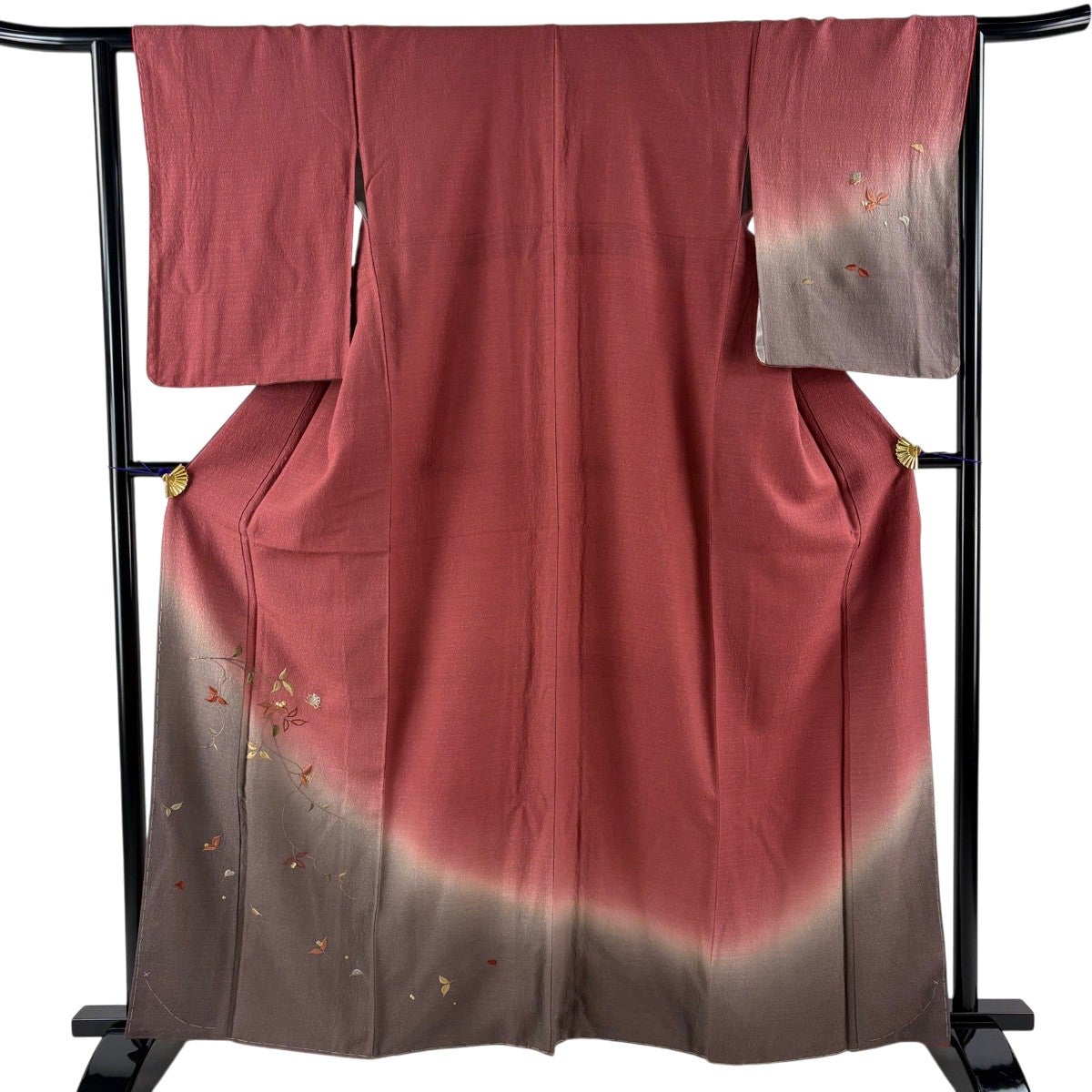 【美品】 付下げ 身丈163cm 裄丈62.5cm 正絹 逸品 【中古】 美品】 付下げ 身丈163.5cm 裄丈67cm M 袷 落款あり ねずみ 筍 刺繍