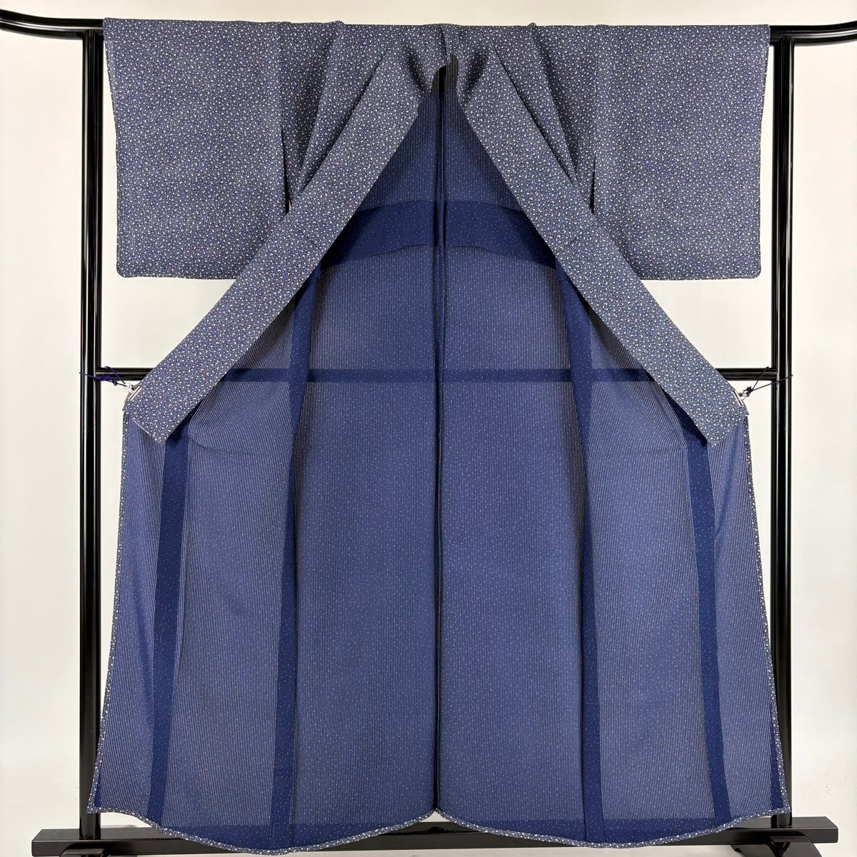 美品】 小紋 身丈156cm 裄丈64cm M 薄物 縦絽 落款あり 幾何学模様