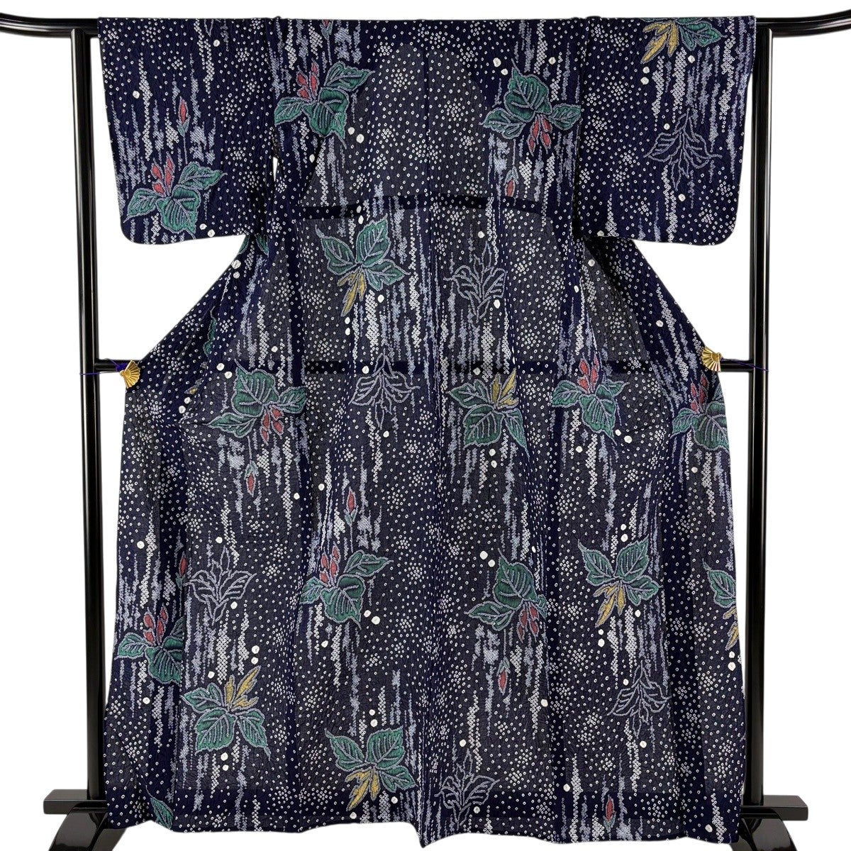 浴衣 身丈154.5cm 裄丈66.5cm M 絞り浴衣 草花 黒 綿 名品｜中古・古着