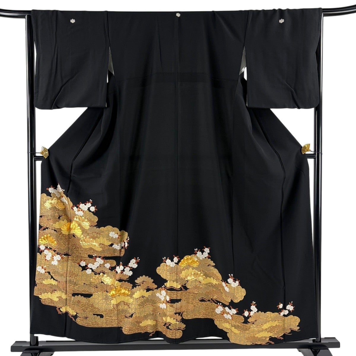 黒留袖 身丈156cm 裄丈66.5cm M 袷 松 雲文 金糸 金彩 黒 正絹 優品