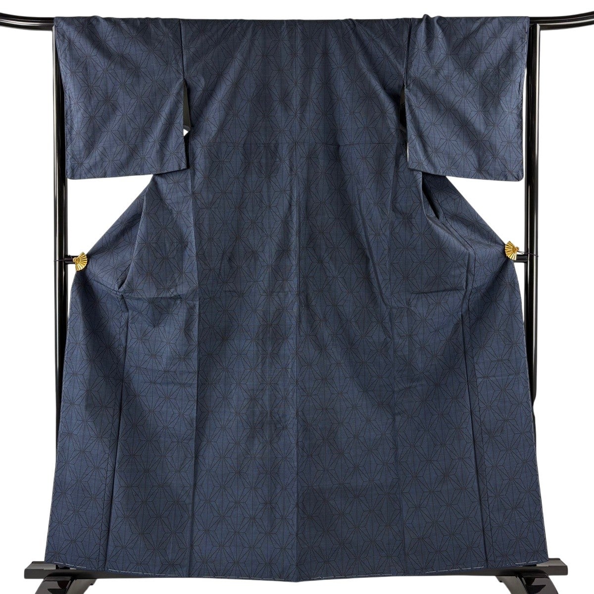 美品】 紬 身丈161cm 裄丈66cm M 袷 麻の葉 紺色 正絹 優品｜中古