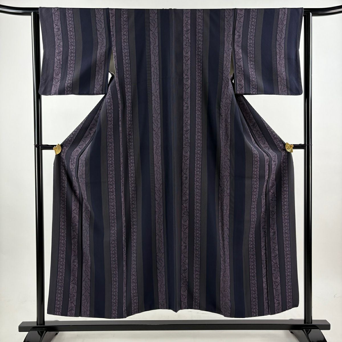 美品】 小紋 身丈157cm 裄丈62cm S 袷 幾何学 赤紫 正絹 秀品｜中古