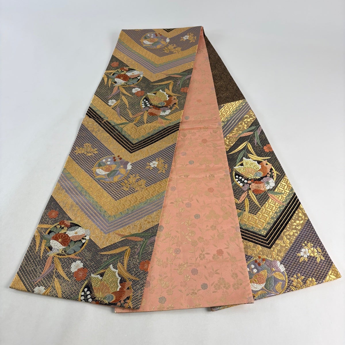 袋帯 秀品 蝶 花丸紋 唐織 本金箔 黒 六通 正絹 【中古】