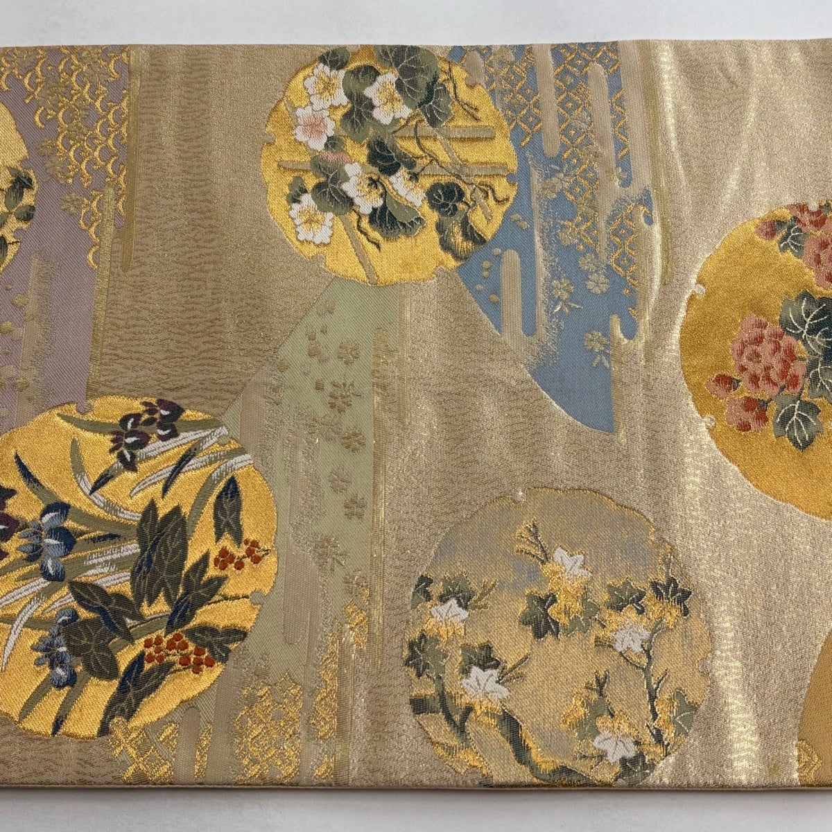 袋帯 本うるし箔金 雪輪に鶴 美しい花模様 金糸 O-5844 美品 袋帯 秀品 証紙あり 吉祥熨斗文 束ね熨斗 雪輪 金糸 箔 黒 六通