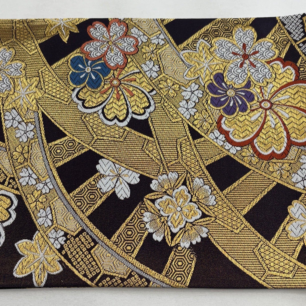 美品】 袋帯 秀品 桜 片輪車 金糸 刺繍 濃紫 六通 正絹｜中古・古着