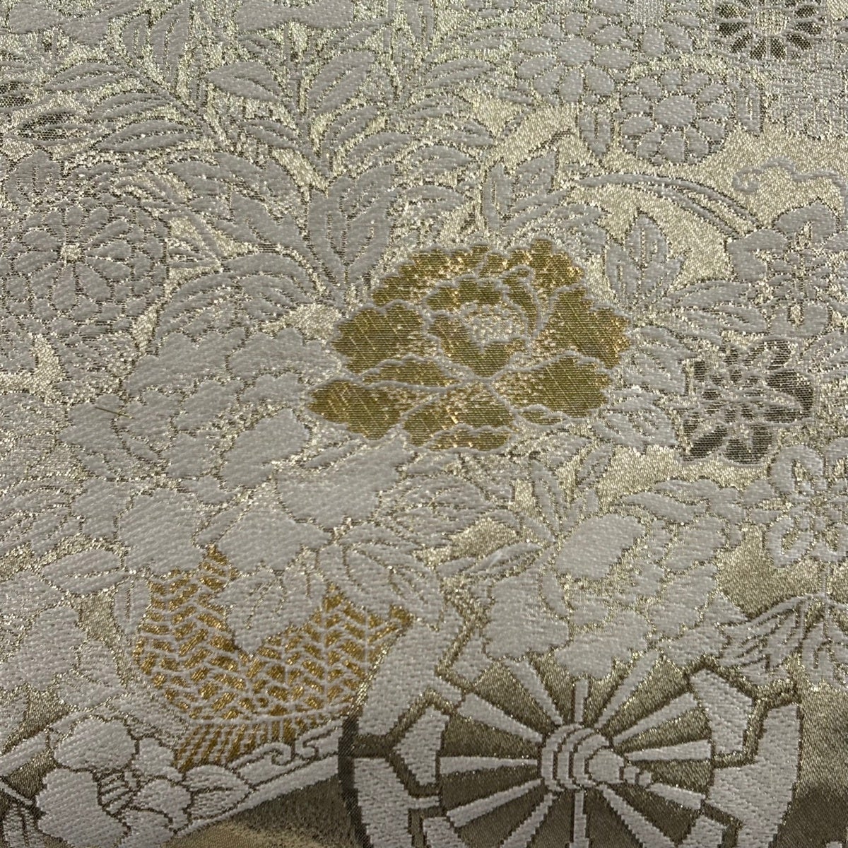 袋帯 秀品 花車 草花 本金箔 刺繍 金色 六通 正絹｜中古・古着