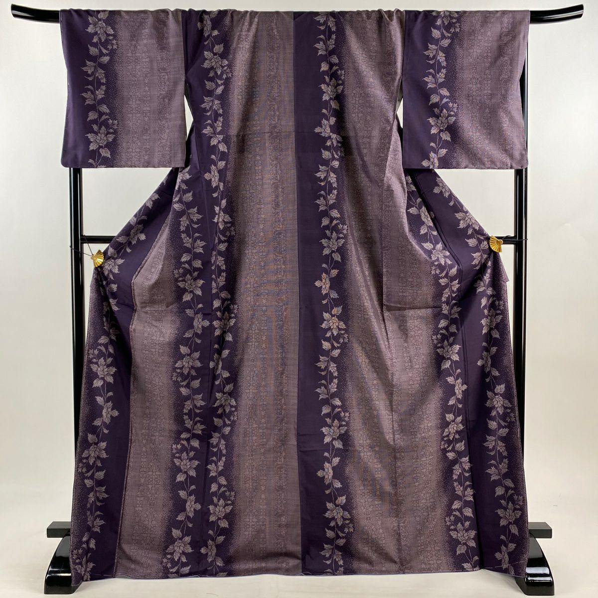 大島紬 美品 逸品 身丈172.5cm 裄丈67.5cm 正絹 【中古】 大島紬 身丈159.5cm 裄丈65cm M 袷 純泥染 証紙 菱 幾何学模様 焦茶色