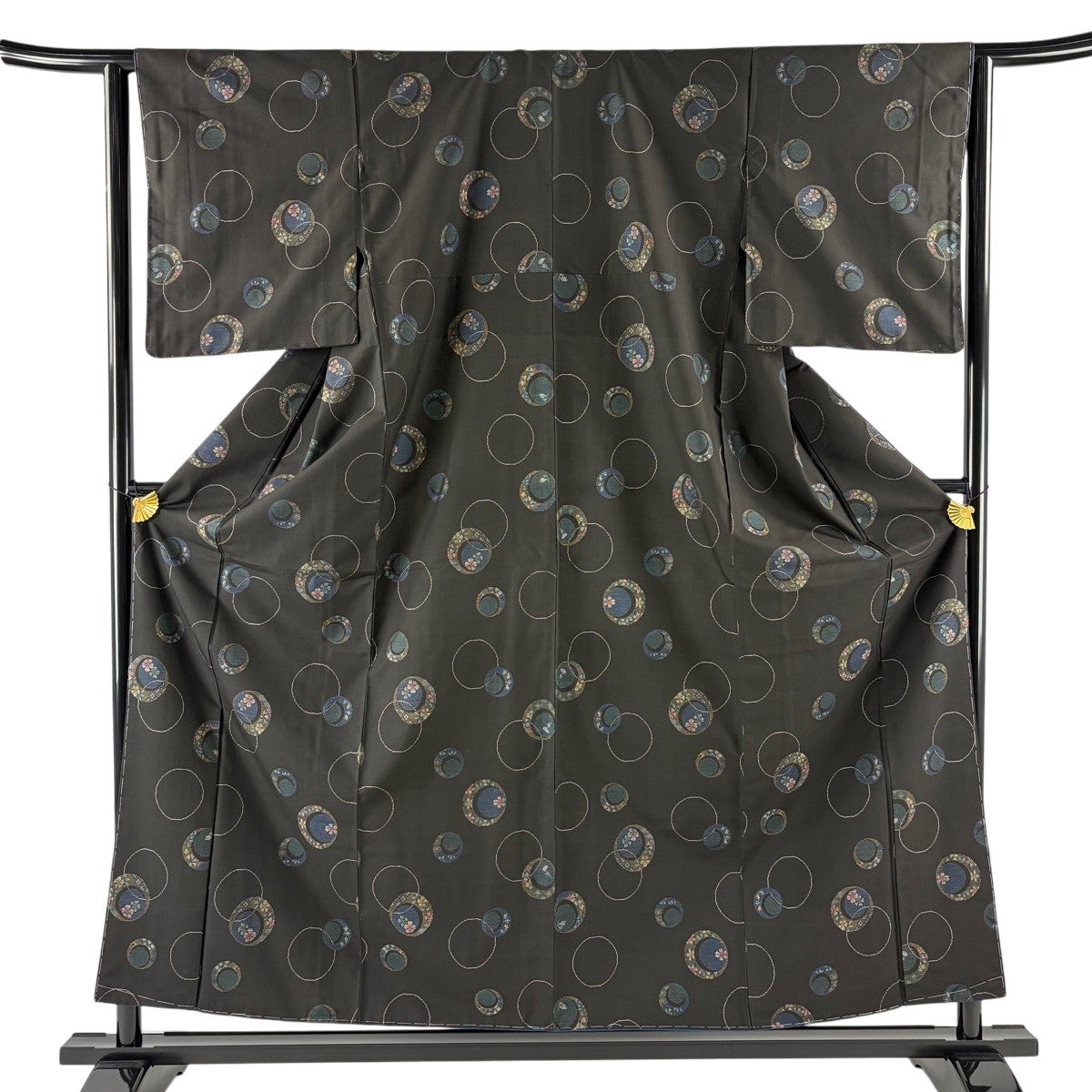 紬 身丈158cm 裄丈63cm S 袷 松竹梅 格子 焦茶色 正絹 秀品｜中古